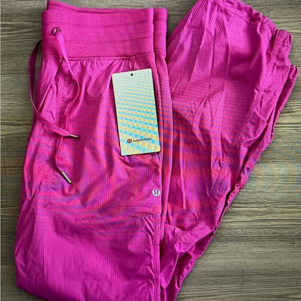 Lululemon 4 Dance Studio Mid-Rise pant Sonic Pink